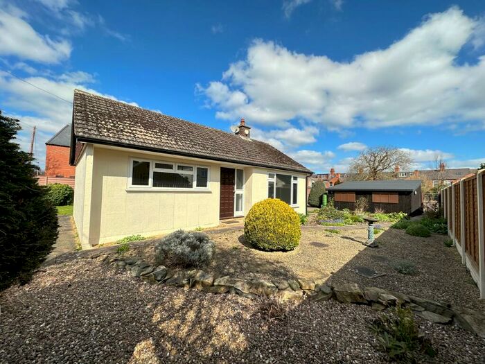 2 Bedroom Detached Bungalow To Rent In Frederick Street, Loughborough, Leics, LE11
