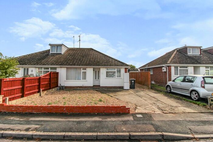 2 Bedroom Semi-Detached Bungalow To Rent In Kellsboro Avenue, Wroughton, Swindon, SN4