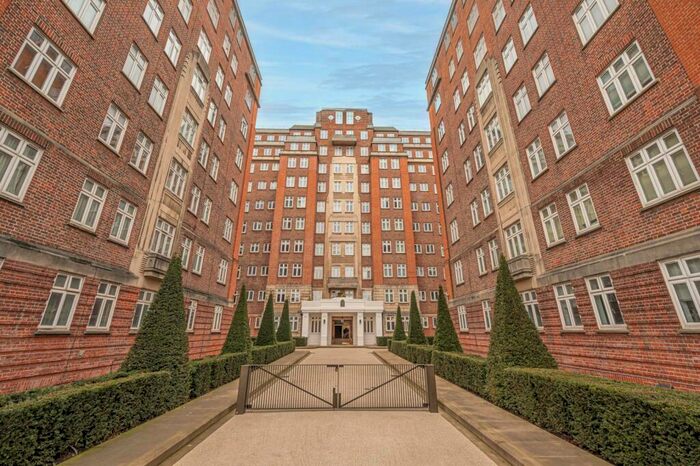 Studio To Rent In Hall Road, St John's Wood, London, NW8