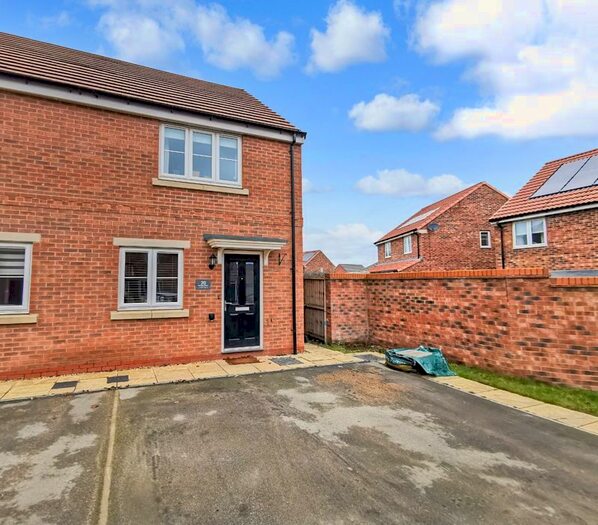 2 Bedroom Semi-Detached House To Rent In Heather Drive, Pontefract, WF8