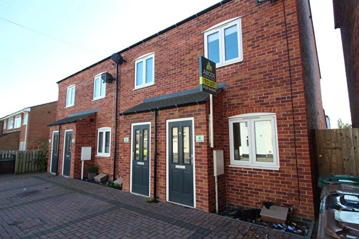 2 Bedroom Town House To Rent In Salvation Mews, Swadlincote, DE11