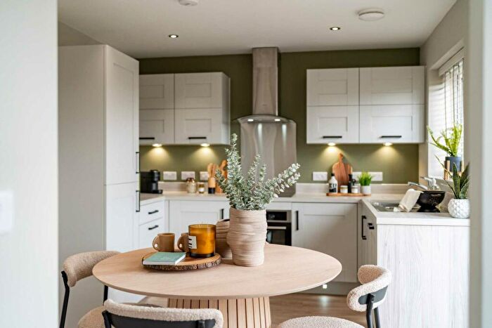 3 Bedroom Detached House For Sale In Doncaster Road, Harlington, Doncaster, DN5