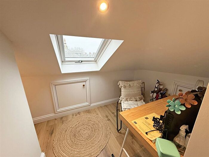 5 Bedroom Property To Rent In Waterloo Place, North Shields, Tyne And Wear, NE29
