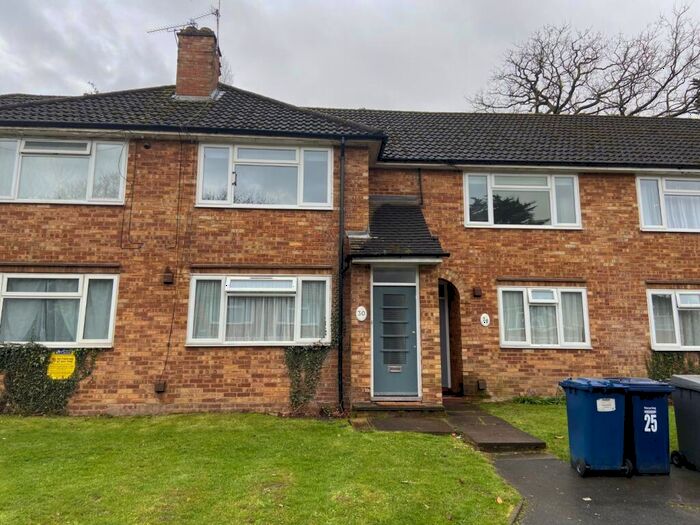 2 Bedroom Maisonette To Rent In Heronsgate, Edgware, Greater London, HA8