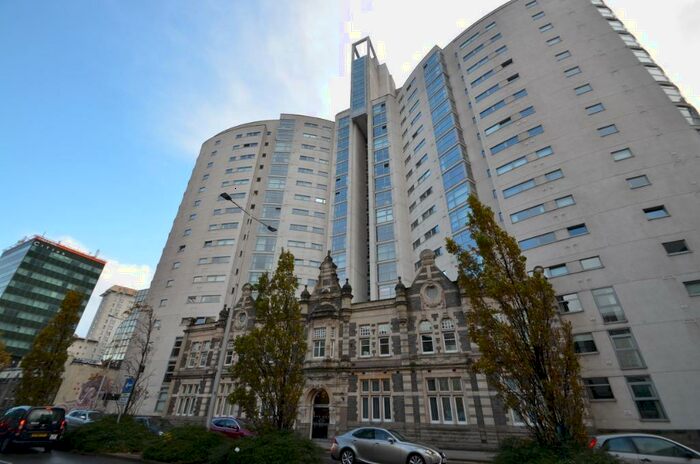 2 Bedroom Flat To Rent In Bute Terrace, Cardiff, CF10