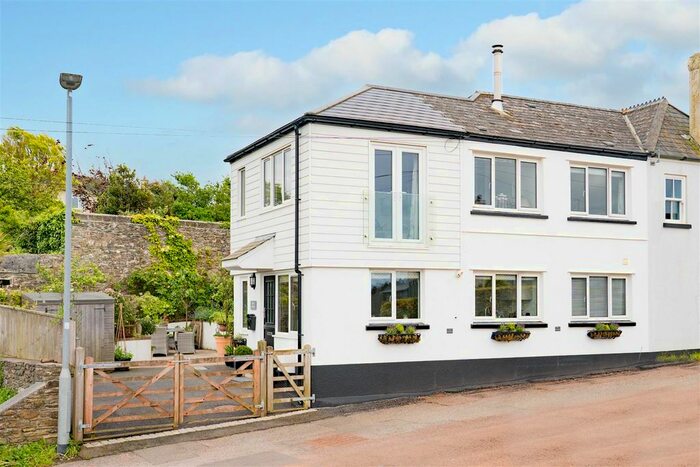 3 Bedroom Cottage For Sale In Luckhams Lane, Malborough, Kingsbridge, TQ7