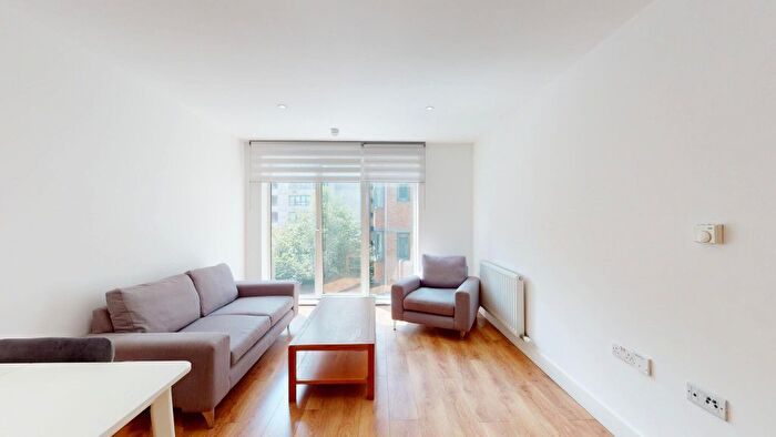 2 Bedroom Flat To Rent In Headstone Road, Harrow, HA1