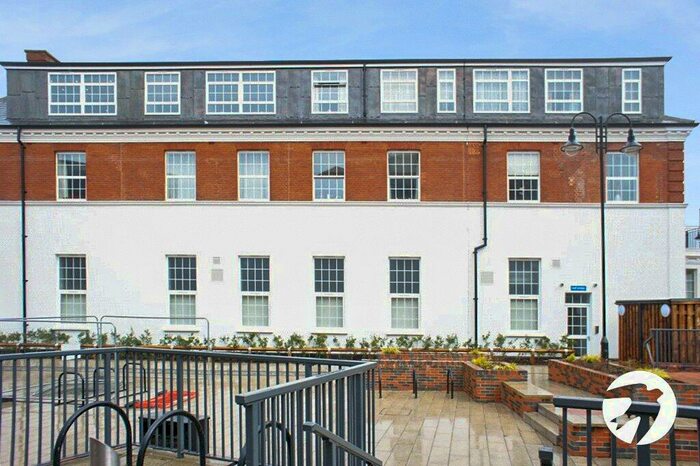 2 Bedroom Flat To Rent In Townhall Square, Crayford, Dartford, DA1