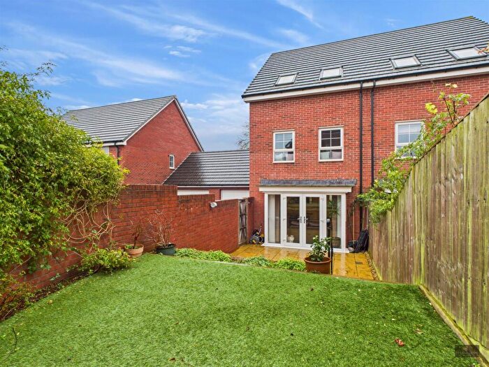 3 Bedroom House For Sale In Pinn Lane, Exeter, EX1