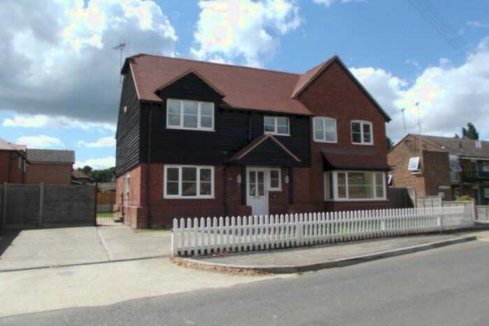 6 Bedroom Detached House To Rent In Park Corner Road, Gravesend, DA13