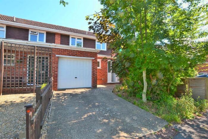 3 Bedroom Semi-Detached House To Rent In Roman Hackle Avenue, Wymans Brook, Cheltenham, GL50