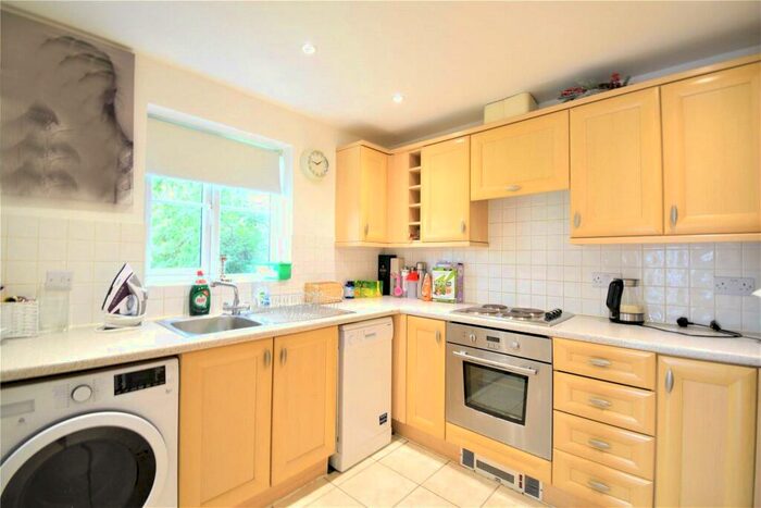 2 Bedroom Apartment To Rent In Kingswood Close, Camberley, Surrey, GU15