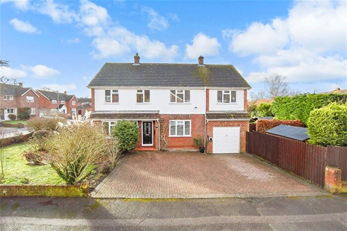 5 Bedroom Detached House For Sale In Mallings Drive, Bearsted, Maidstone, Kent, ME14