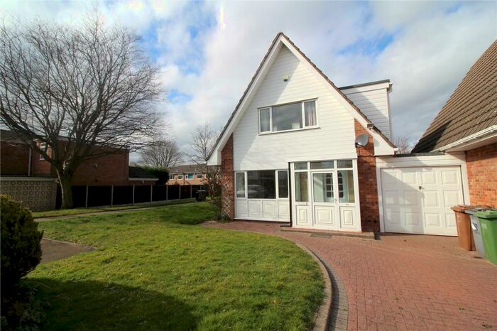 3 Bedroom Link Detached House To Rent In Wharton Avenue, Solihull, West Midlands, B92
