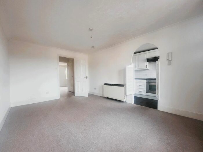 1 Bedroom Flat To Rent In Bloomsbury Place, London, SW18