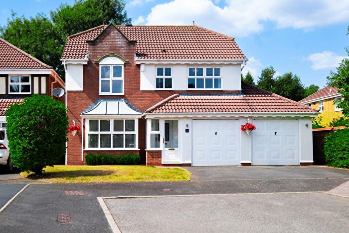 4 Bedroom Detached House For Sale In Buckton Close, Four Oaks, B75