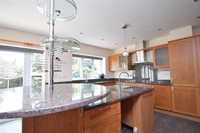 5 Bedroom Semi-Detached House To Rent In Albury Drive, Pinner, HA5