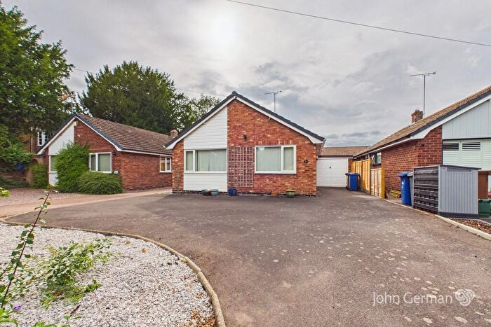 3 Bedroom Detached Bungalow For Sale In Bond End, Yoxall, DE13