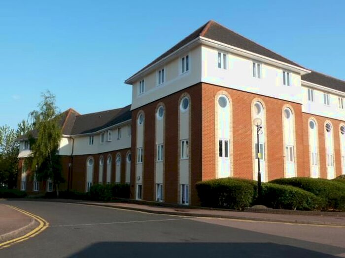 2 Bedroom Flat To Rent In Walsingham Close, Hatfield, AL10
