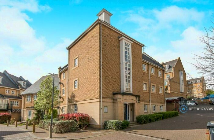 1 Bedroom Flat To Rent In Kingfisher Drive, Greenhithe, DA9