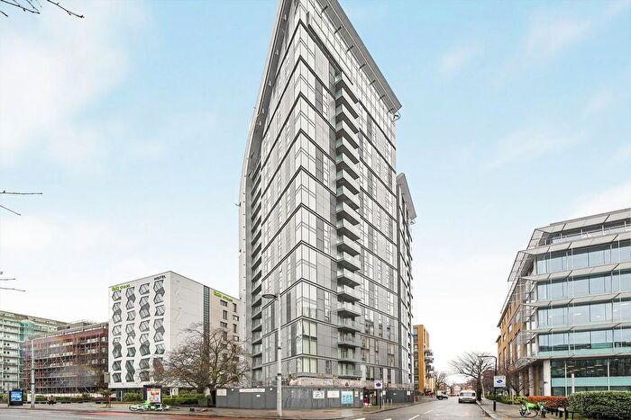 2 Bedroom Flat For Sale In Uxbridge Road, Ealing, W5