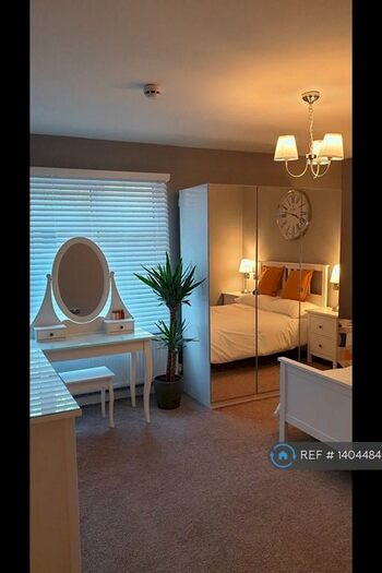 2 Bedroom Flat To Rent In Princes Avenue, Hull, HU5