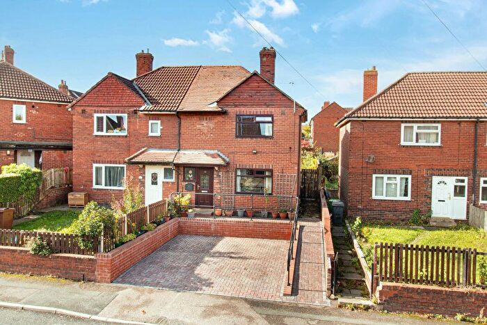 2 Bedroom Semi-Detached House For Sale In Oakwell Road, Drighlington, BD11