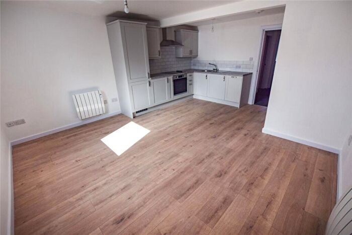 1 Bedroom Flat To Rent In Marsland Road, Sale, Greater Manchester, M33