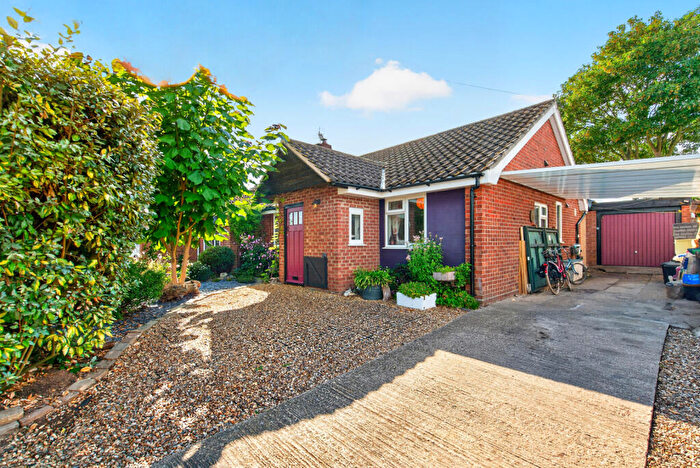 2 Bedroom Bungalow For Sale In Willow Way, Ludham, Great Yarmouth, Norfolk, NR29