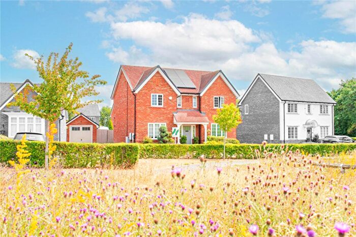 4 Bedroom Detached House For Sale In Sowerby Street, Thatcham, Berkshire, RG18