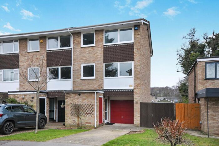 4 Bedroom Town House To Rent In High Broom Crescent West Wickham, BR4