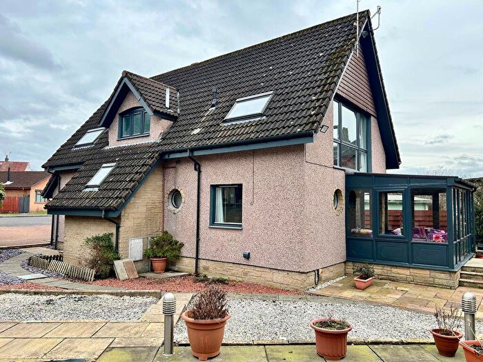 3 Bedroom Detached House For Sale In Beechwwod Gardens, Tillicoultry, FK13