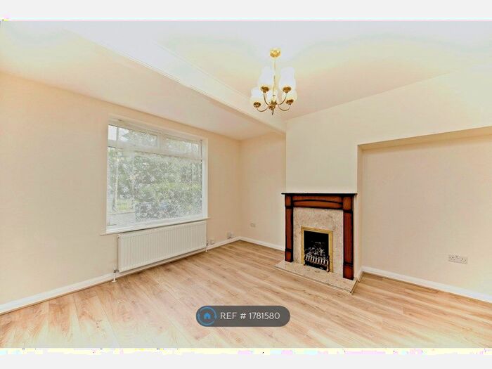 3 Bedroom End Of Terrace House To Rent In Merevale Crescent, Morden, SM4