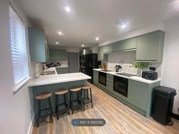 6 Bedroom End Of Terrace House To Rent In Priory Road, Exeter, EX4