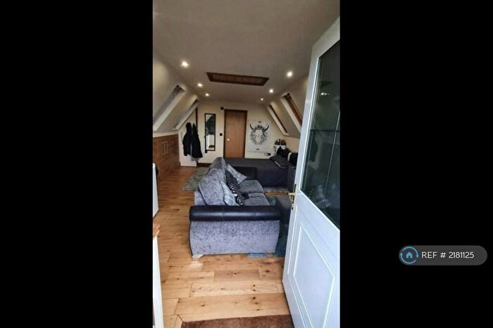 Studio To Rent In Layham Road, Layham, Ipswich, IP7