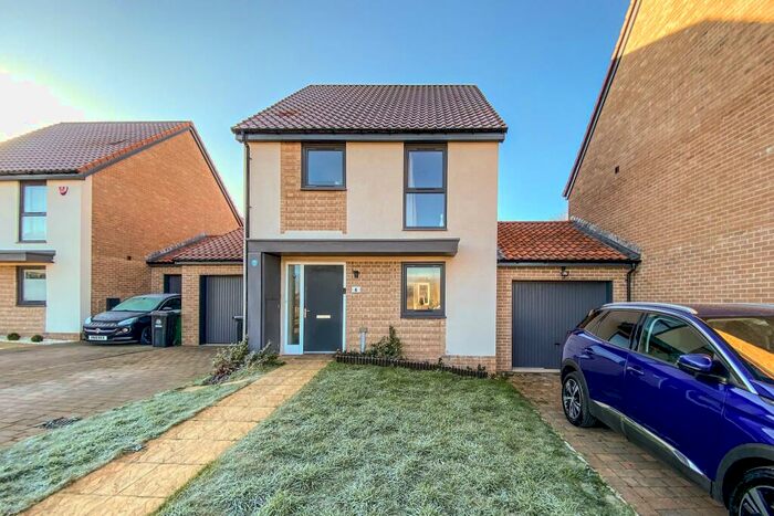 3 Bedroom Detached House To Rent In Laundry Fields, Fishponds, Bristol, BS16