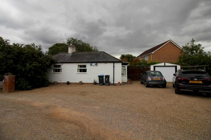 2 Bedroom Detached Bungalow To Rent In Marwood Wynd, Stainton, Middlesbrough, TS8