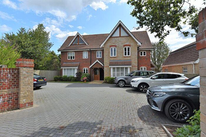 1 Bedroom Flat To Rent In Heath Mansion, London Road, Purbrook, PO7