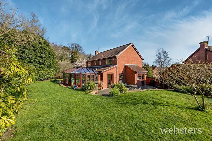 4 Bedroom Detached House For Sale In Bishops Close, Norwich, NR7