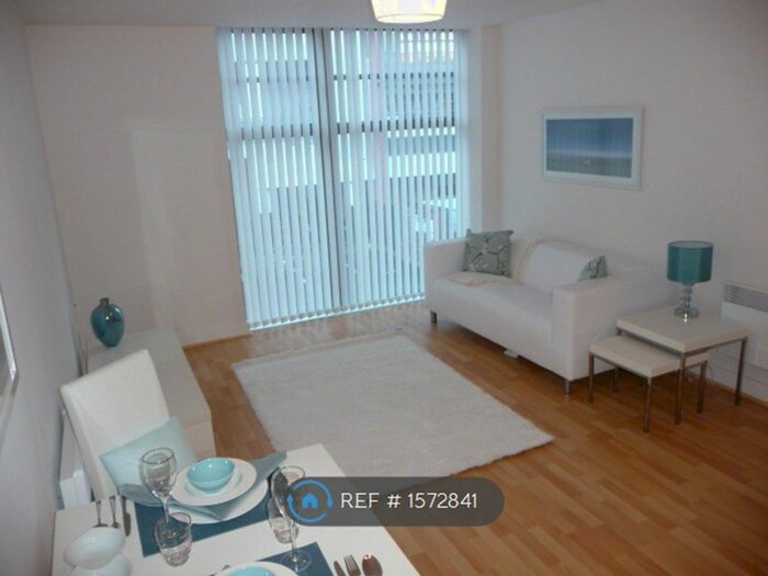 1 Bedroom Flat To Rent In Water Street, Birmingham, B3