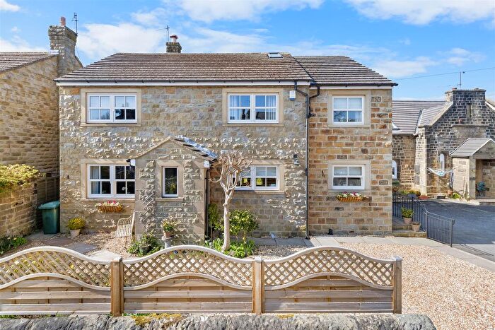 4 Bedroom Detached House For Sale In North Street, Addingham, Ilkley, LS29