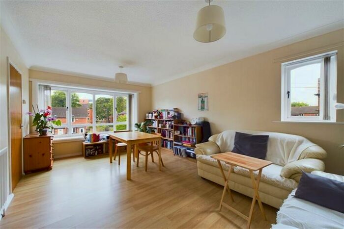 2 Bedroom Flat To Rent In Windmill Court, Newcastle, NE2