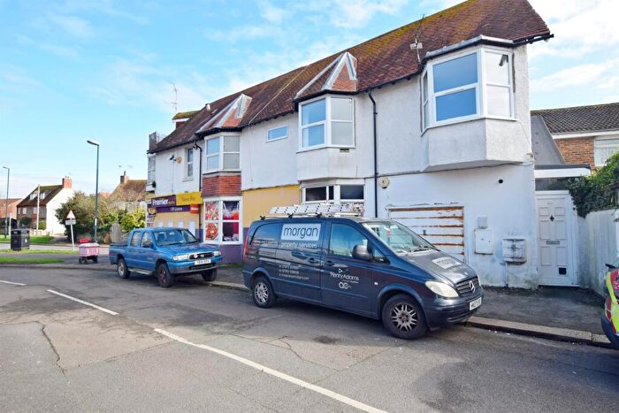 3 Bedroom Flat To Rent In Gordon Avenue, Bognor Regis, PO22