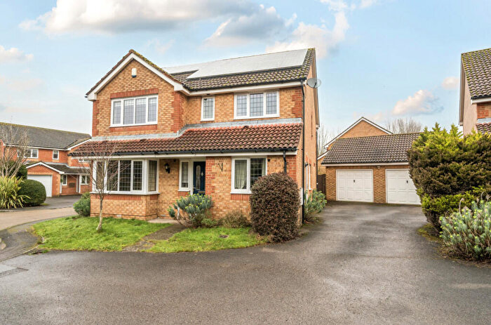 4 Bedroom Detached House For Sale In Strawberry Mead, Fair Oak, Eastleigh, Hampshire, SO50