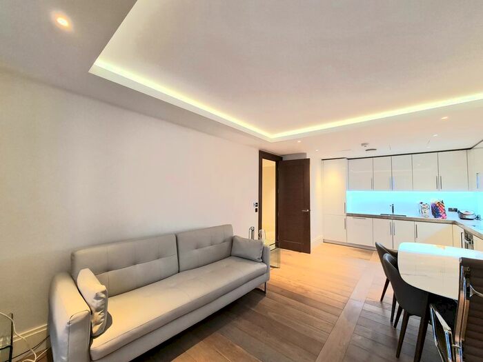 1 Bedroom Flat To Rent In Arundel Street, London, WC2R