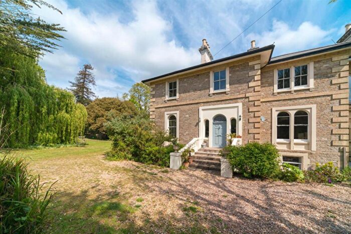5 Bedroom Semi-Detached House For Sale In Binstead, Isle Of Wight, PO33