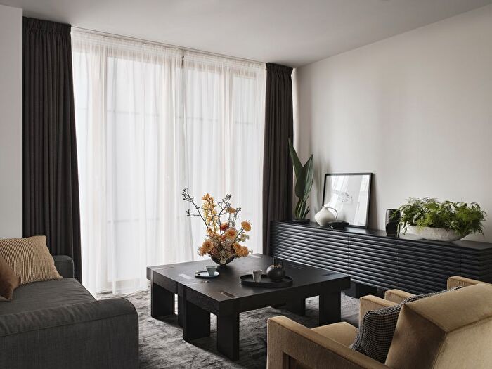 3 Bedroom Flat To Rent In Shard Place, London Bridge Street, SE1