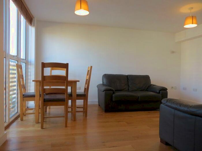 2 Bedroom Flat To Rent In Milton Court, Wrights Road, Bow, E3