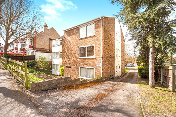 1 Bedroom Flat For Sale In Mayfield Road, South Croydon, CR2