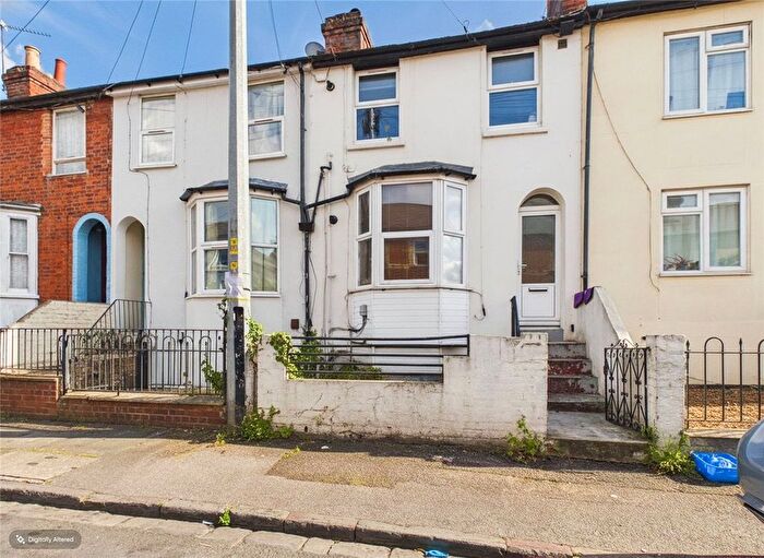 1 Bedroom Flat To Rent In Mason Street, Reading, Berkshire, RG1